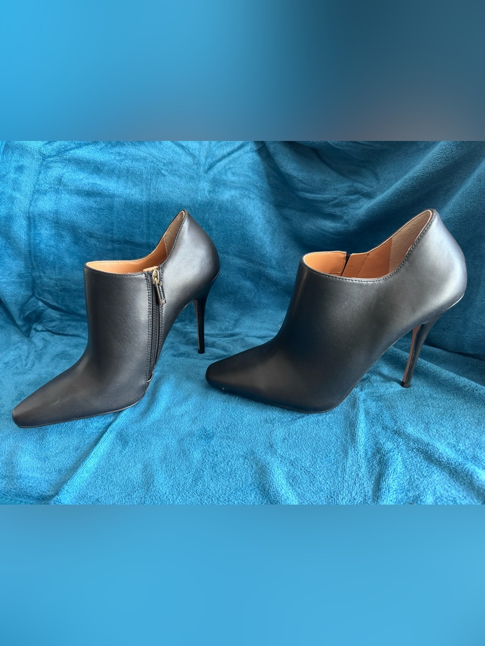 Black Pointed-Toe Leather Ankle Boots - Women, Jessica Simpson Caroline, size 9M